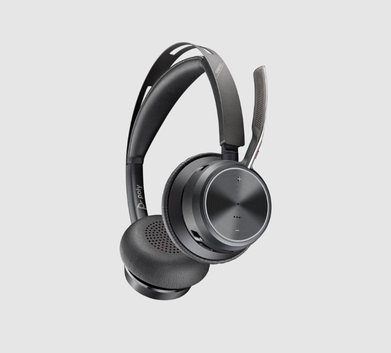 Poly | Noise-Cancelling Headsets | HP® Middle East