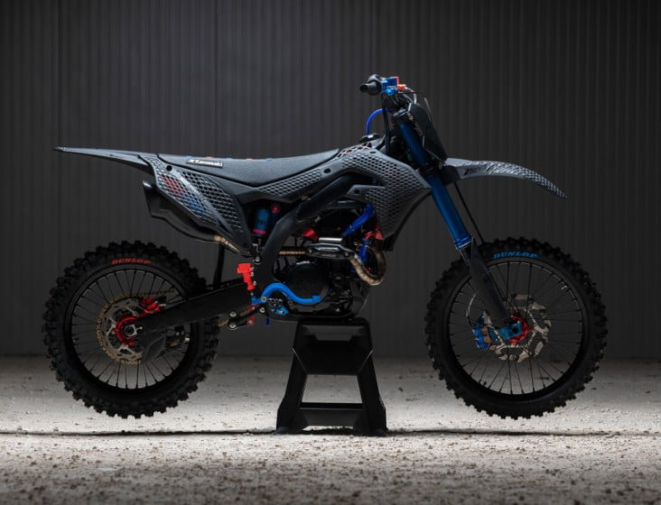 L'impression 3D pour les motos et les sports automobiles